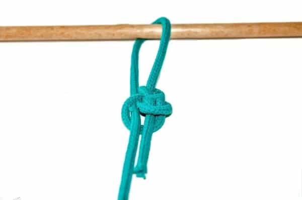 Running bowline around a wooden pole
