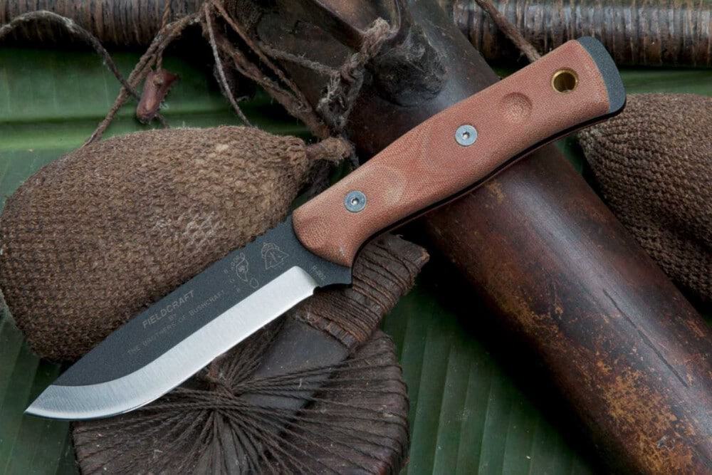 RAMBO knife different blades with a cutting blade and is a good idea with a hidden rat's tail